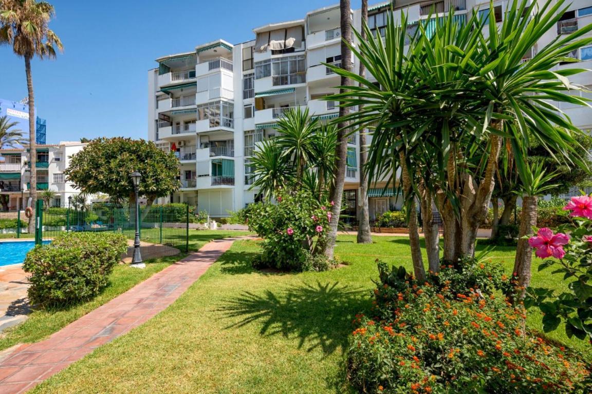 Little Cosy By The Sea&Swimming-Pool Apartment Torremolinos Exterior photo